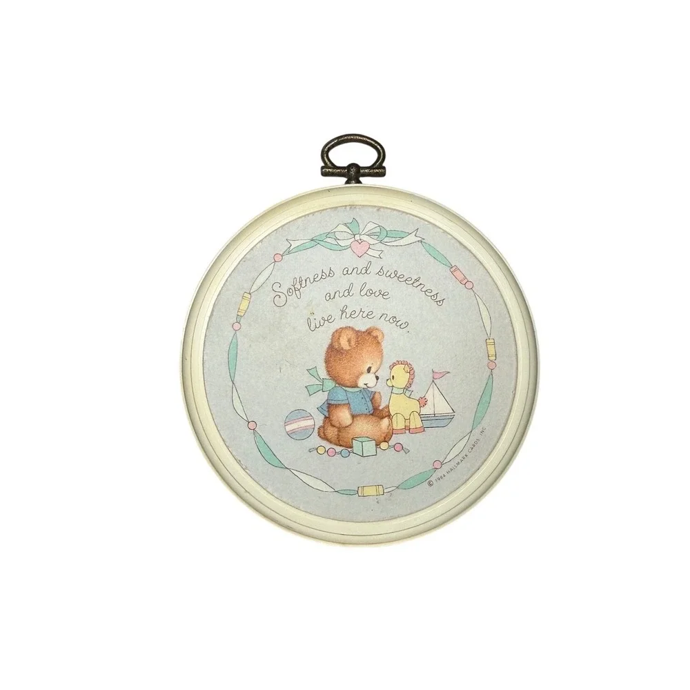 Vintage 1984 Hallmark Teddy Bear Nursery Wall Plaque Cream Pastel 4 inch Cottage